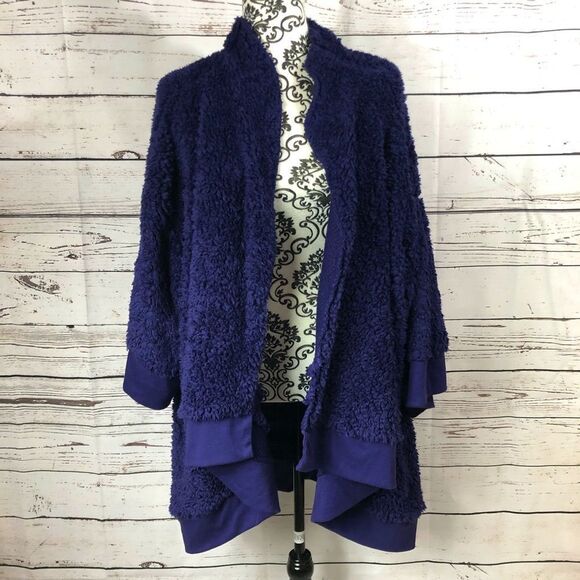 Bloomingdale’s Honeydew Hold Me Tight Reversible Wrap Cardigan Kimono Purple - Picture 9 of 13
